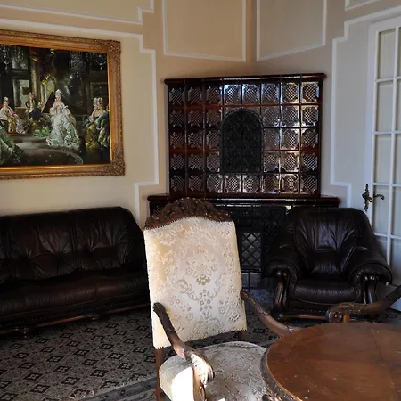 Sir David Balaton Castle 鲍洛通塞派兹德