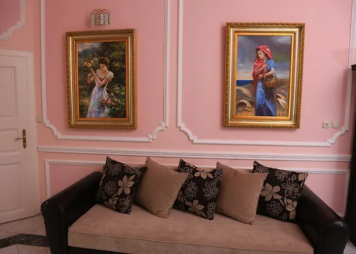 Sir David Balaton Castle シャレー バラトンセペズド