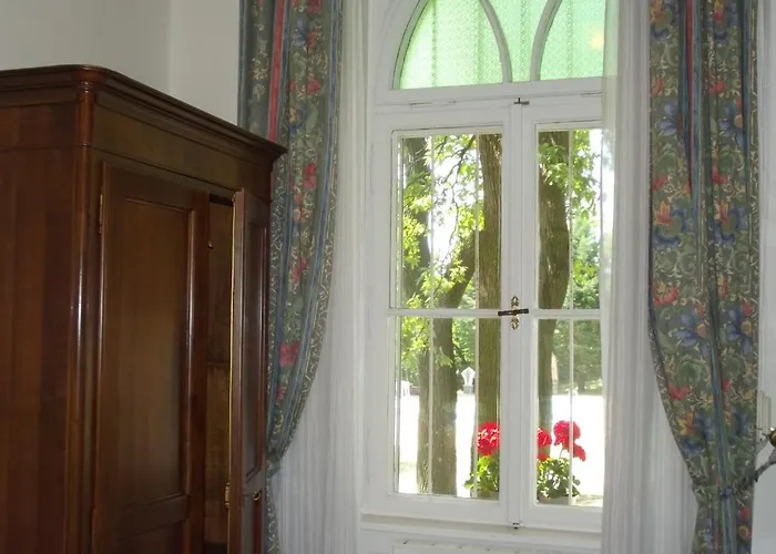 Sir David Balaton Castle