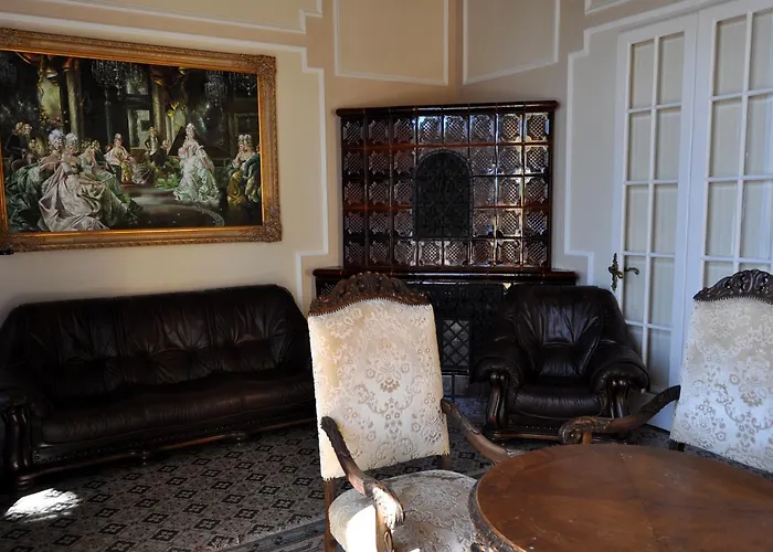 Sir David Balaton Castle バラトンセペズド