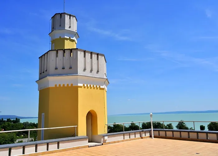 Sir David Balaton Castle